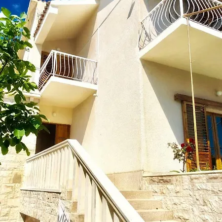 Villa Holiday Matino Makarska